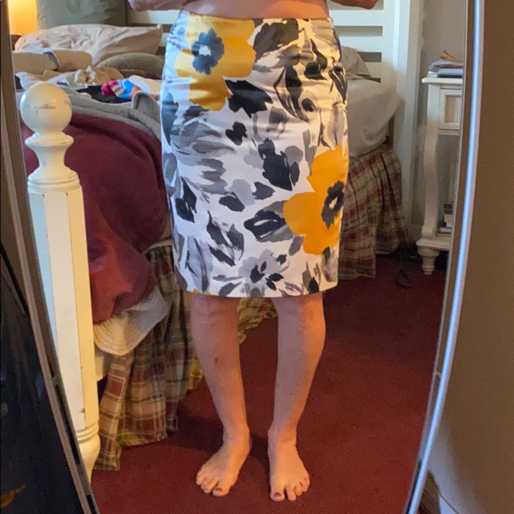 Pencil skirt